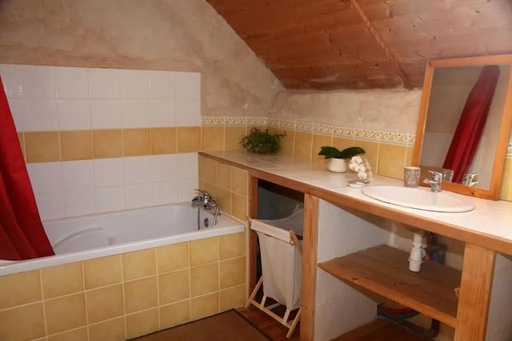 Grange de la ferme équestre de Muriel, Lempzours : image 3