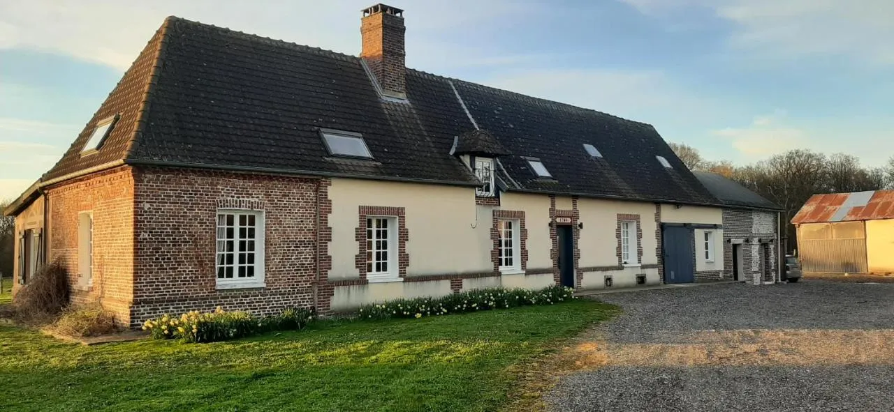 L'Atelier de la Ferme du Thuit (gîte à la ferme), Charleval