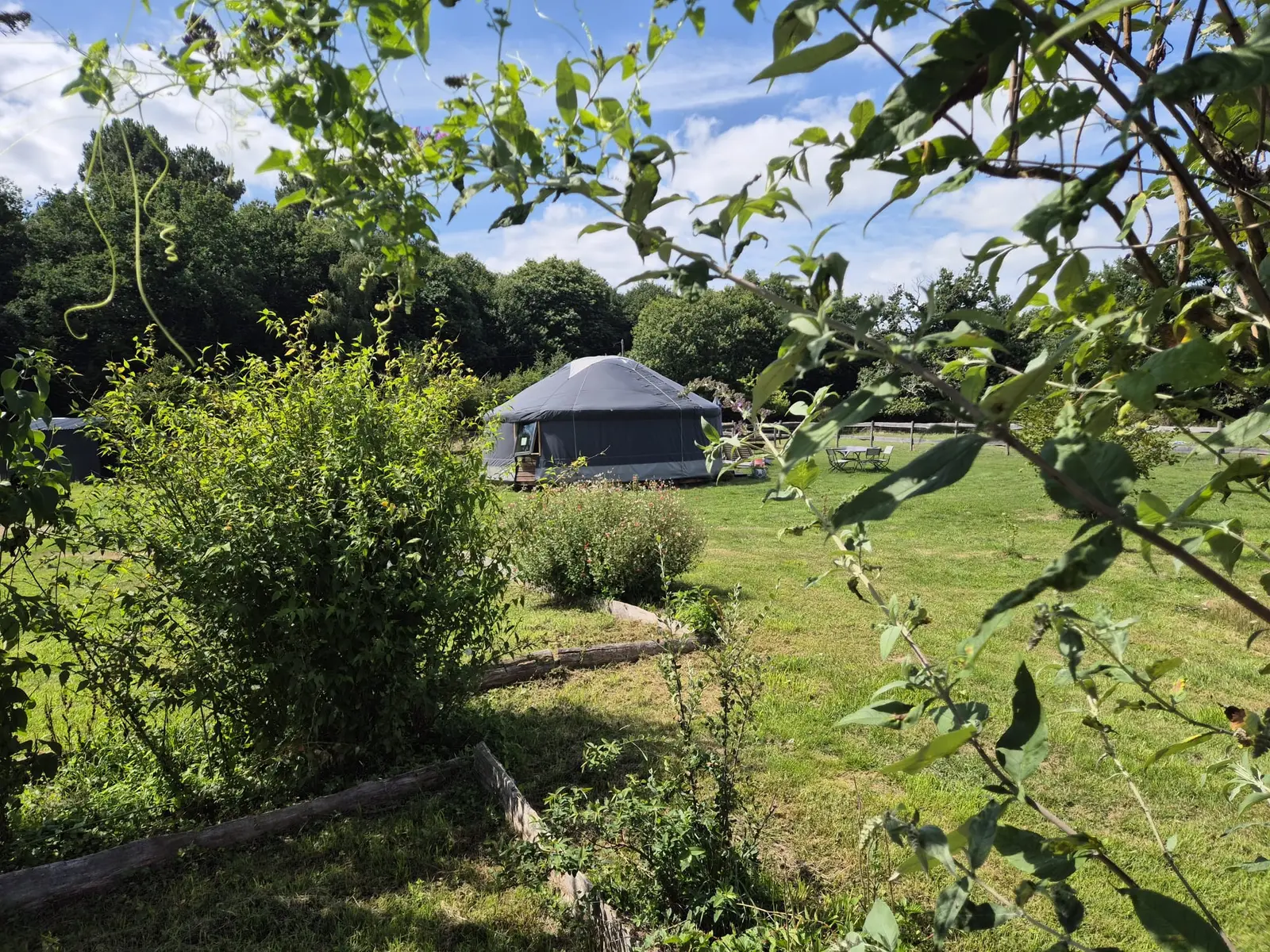 L'atelier des rêves à Castanéa (hébergement insolite à la ferme), Continvoir