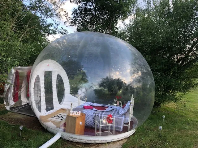 La Bulle des 2 Arbres de la Sagesse (hébergement insolite à la ferme), Ardentes