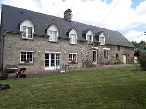 La Chambesne (chambre d'hôtes à la ferme), Savigny-le-Vieux
