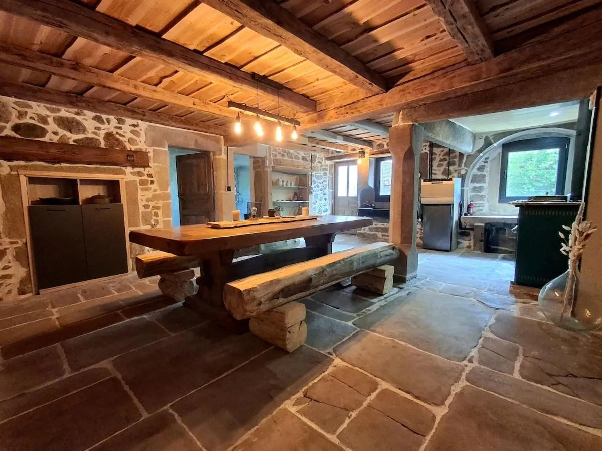 La Ferme Alter Native (gîte à la ferme), Ternuay-Melay-et-Saint-Hilaire