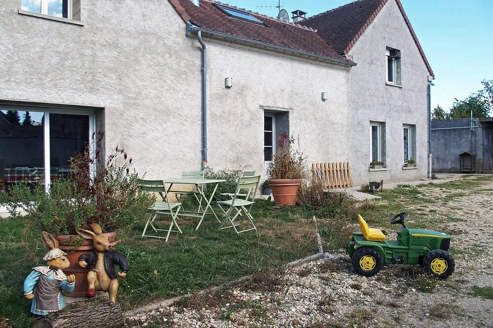 La Grande Maison de la Ferme de Flo (gîte à la ferme), Évry