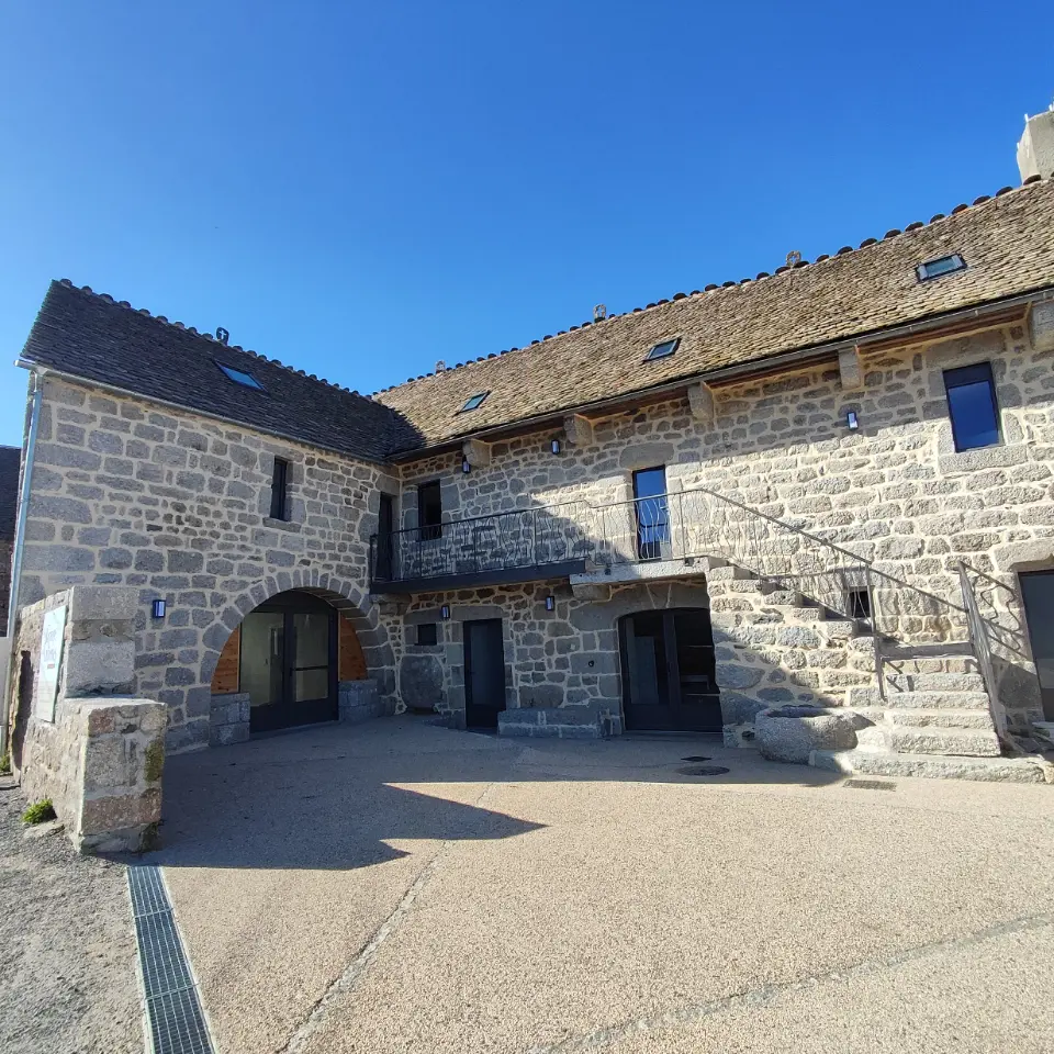 La Grange du Gibertès (gîte à la ferme), Le Buisson