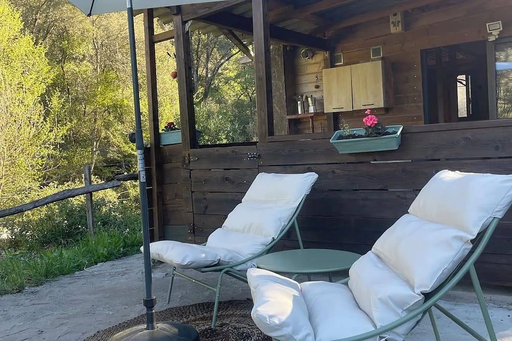 La Petite Cabane Corse (hébergement insolite à la ferme), Olivese