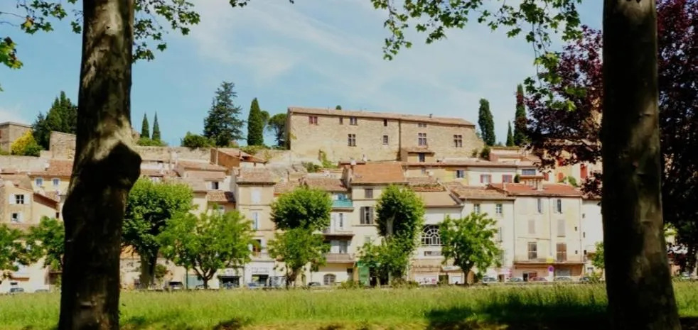 La Petite Ferme des collines (gîte à la ferme), Jouques