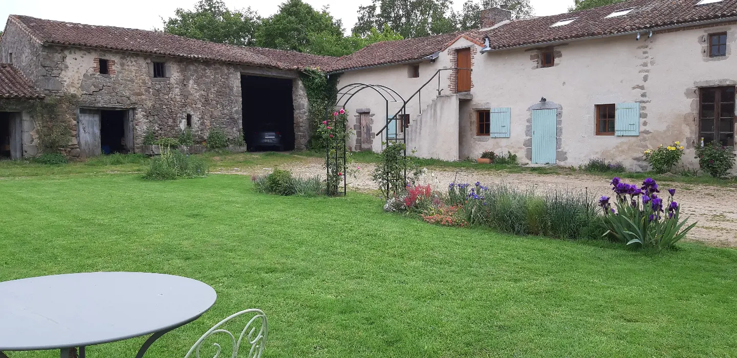 La Véralière (gîte à la ferme), Nueil-les-Aubiers