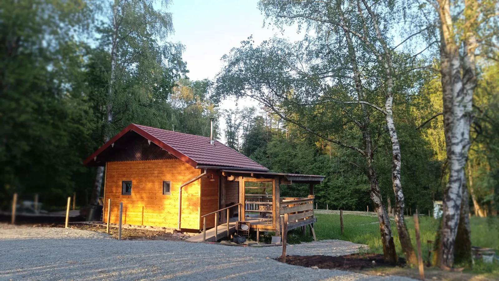 Le Chalet des Paons (hébergement insolite à la ferme), Felon