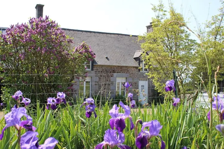 Le Gîte des Bringés (gîte à la ferme), Perriers-en-Beauficel