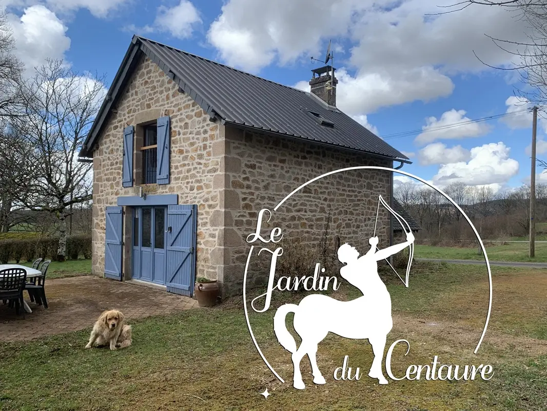 Le Gîte du Jardin du Centaure (gîte à la ferme), Saint-Yrieix-le-Déjalat