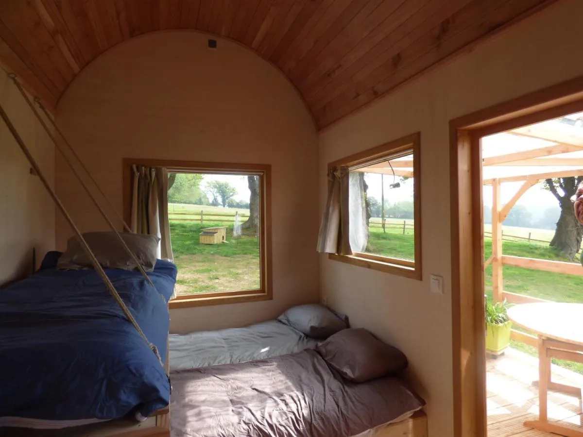 Le Vallon des 5 Roses, Saint-Hilaire-du-Maine : image 2