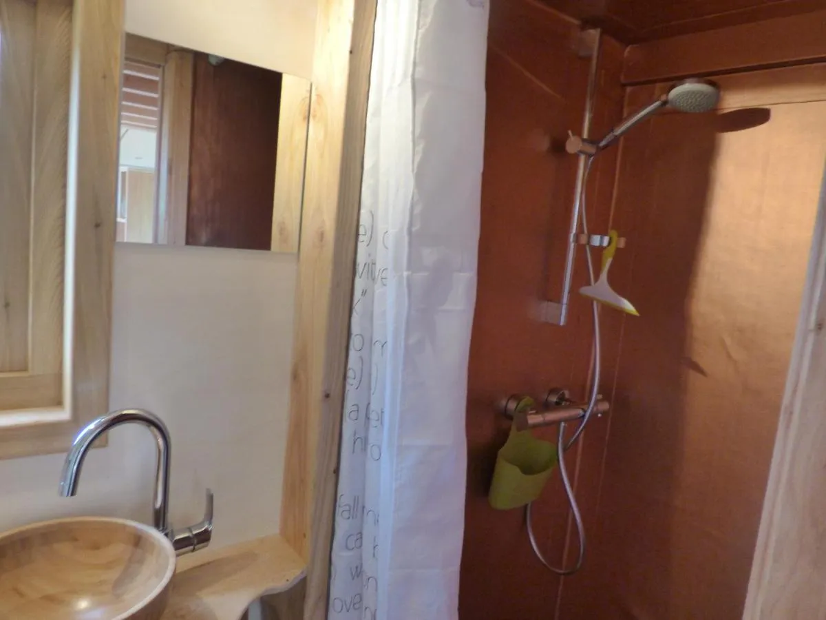 Le Vallon des 5 Roses, Saint-Hilaire-du-Maine : image 3