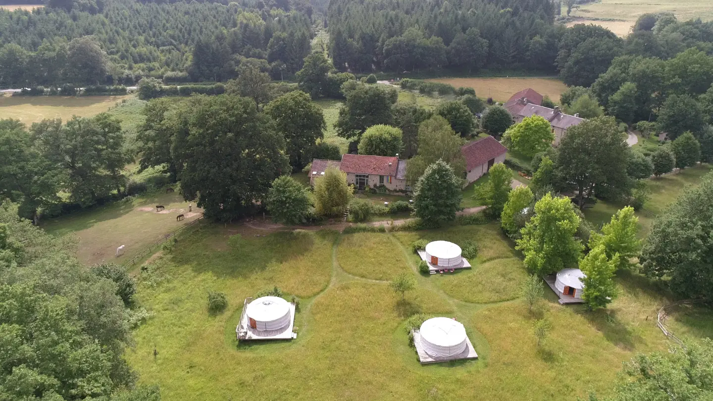 Les Ânes de Vassivière (hébergement insolite à la ferme), Peyrat-le-Château