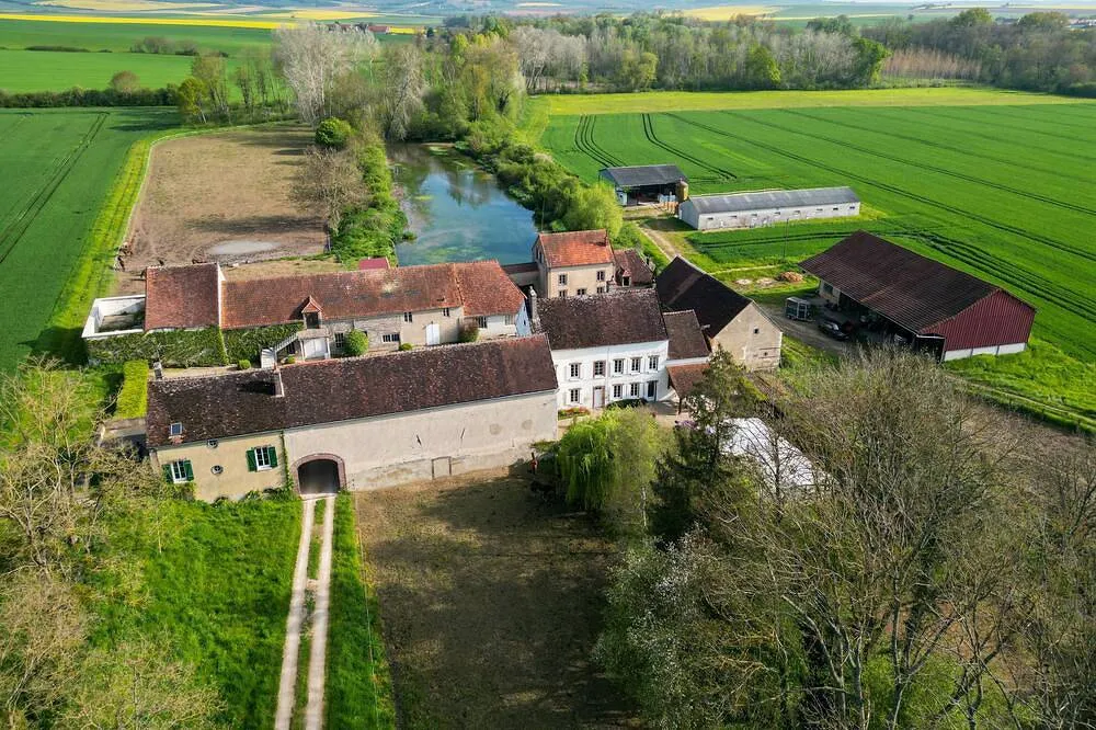Maison de la ferme-moulin (gîte à la ferme), Brienon-sur-Armançon