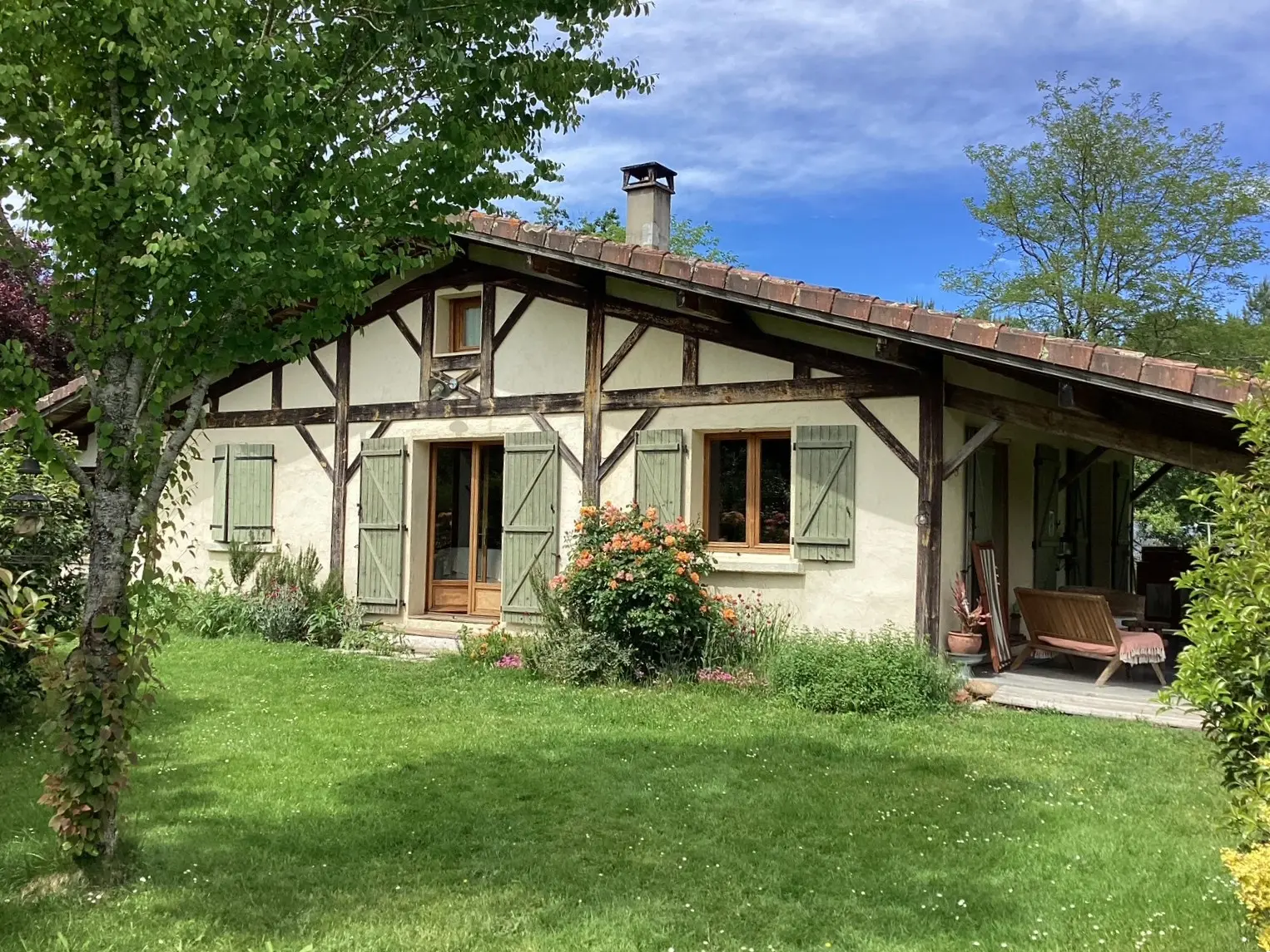 Maison de Meniou (gîte à la ferme), Azur