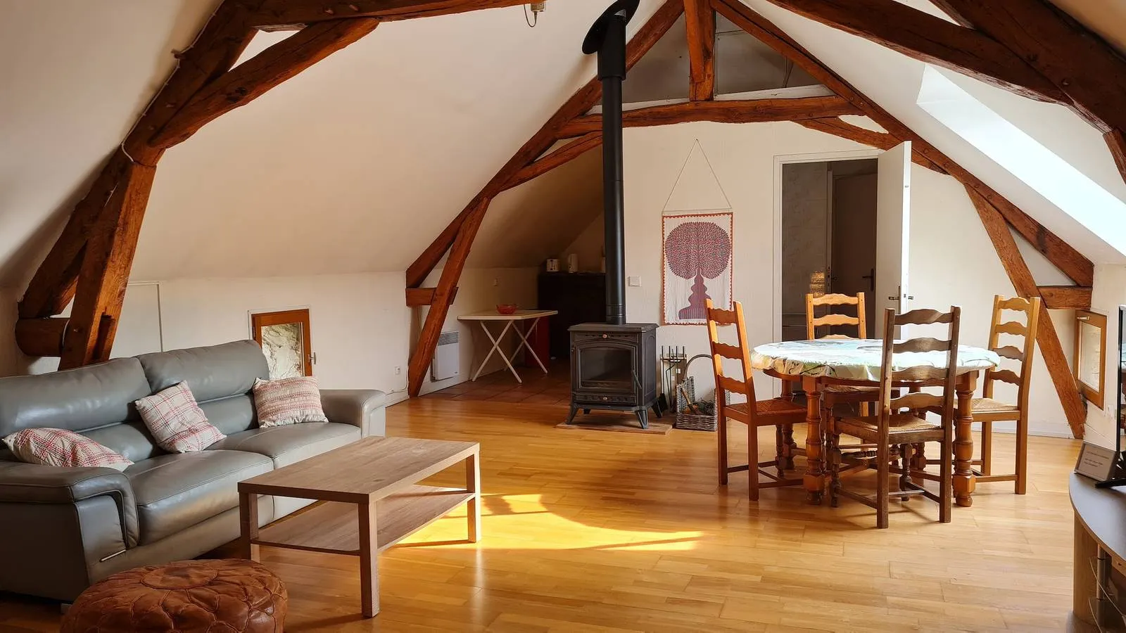 Maison Droopy du Haras de la Fontaine (gîte à la ferme), Poligny