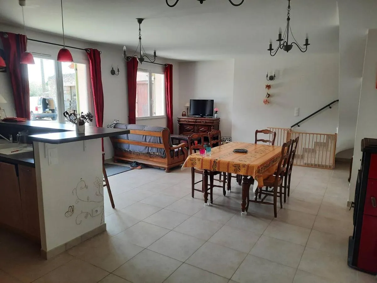 Maison du Domaine à Privat, Cornillon : image 3