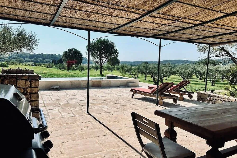 Maison Givaudan (gîte à la ferme), Cavillargues