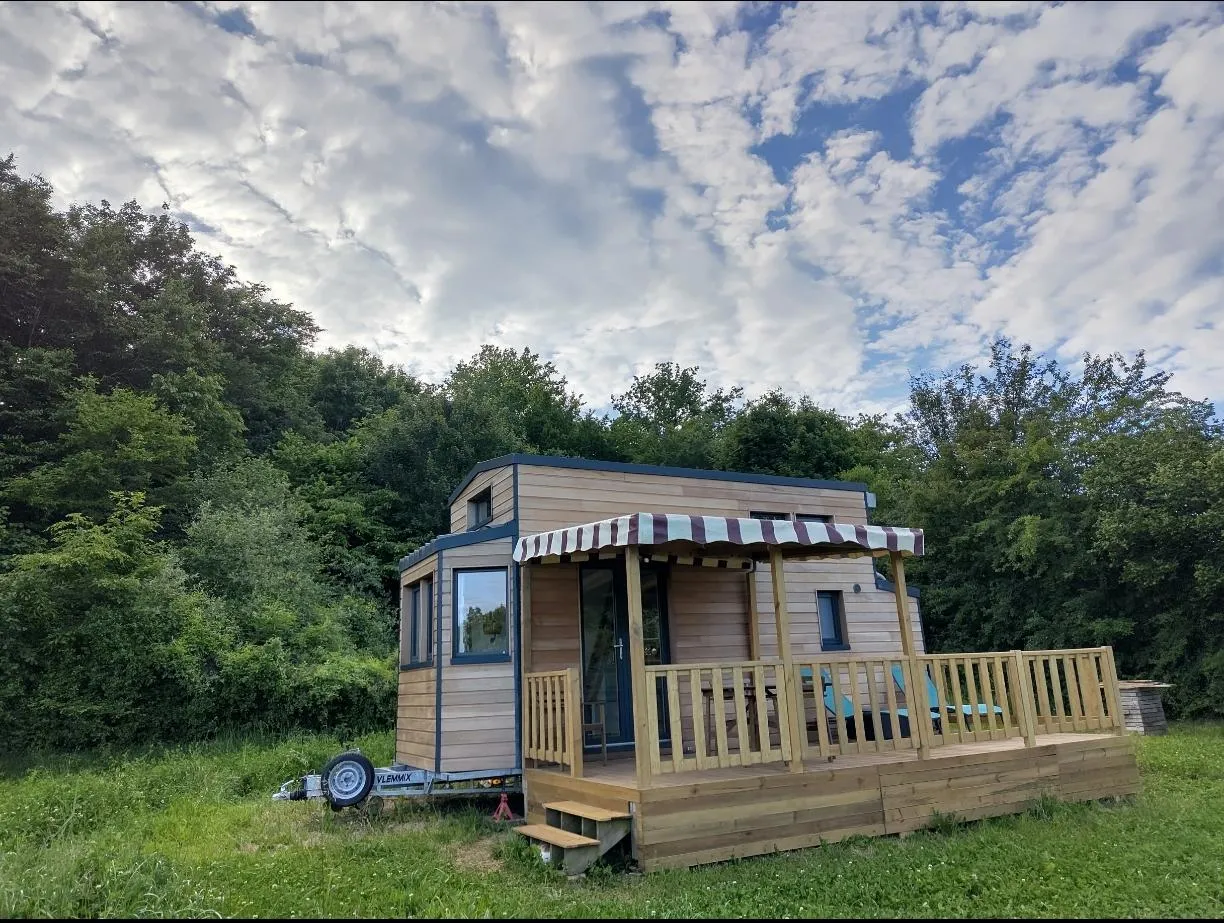Mini Maison Autonome (hébergement insolite à la ferme), Aignay-le-Duc