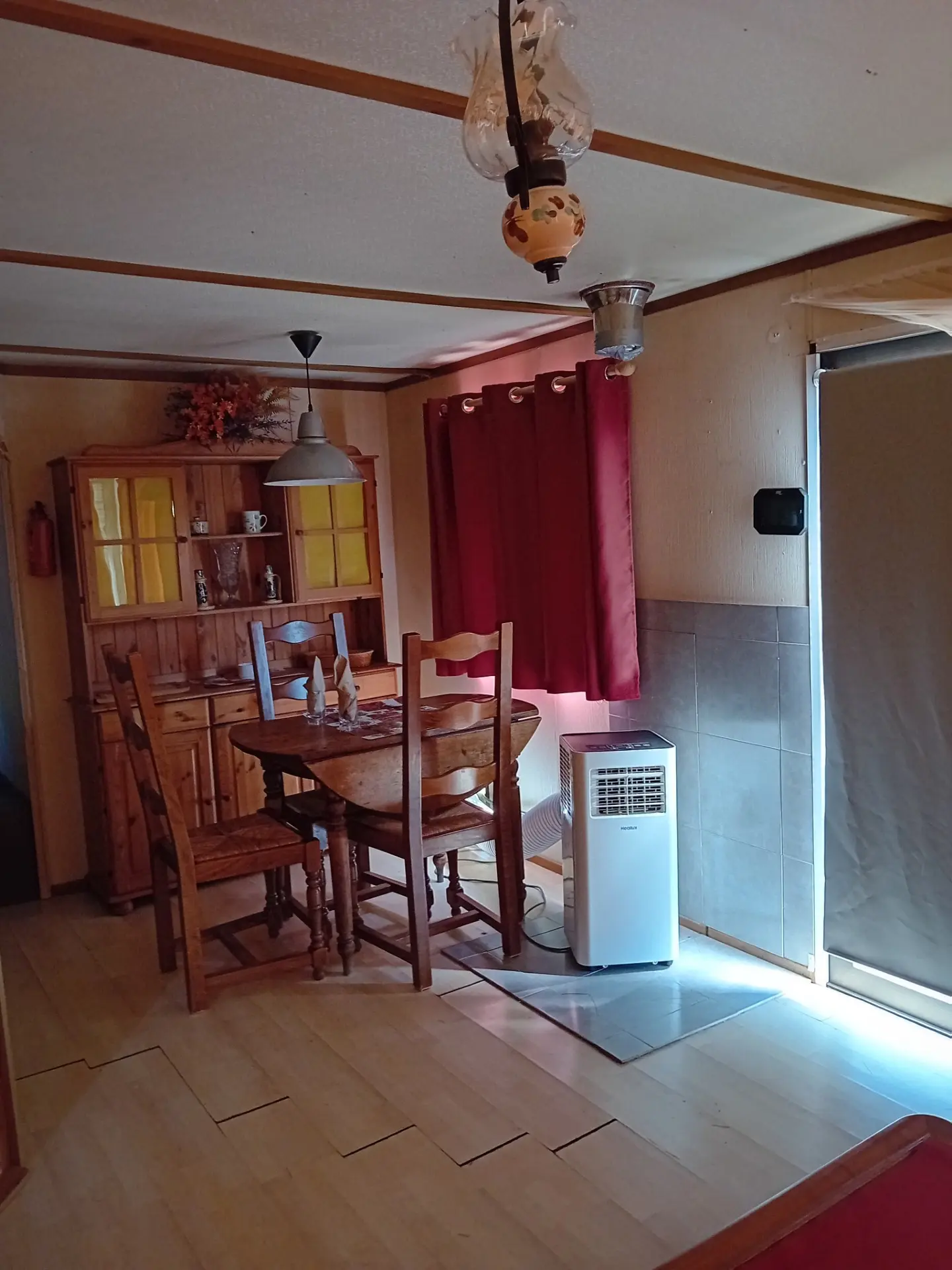 Mobil-Home de la Ferme au Safran, Mazaugues : image 2