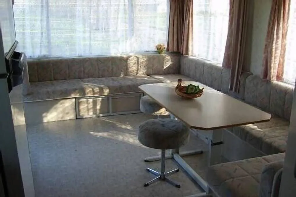 Mobil-home de la ferme de Nicole et Philippe, Carlipa : image 4