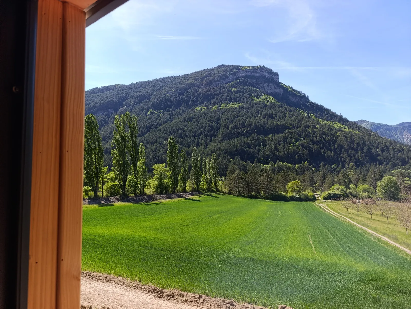 Refuge du Cirque des Géants (hébergement insolite à la ferme), Aurel