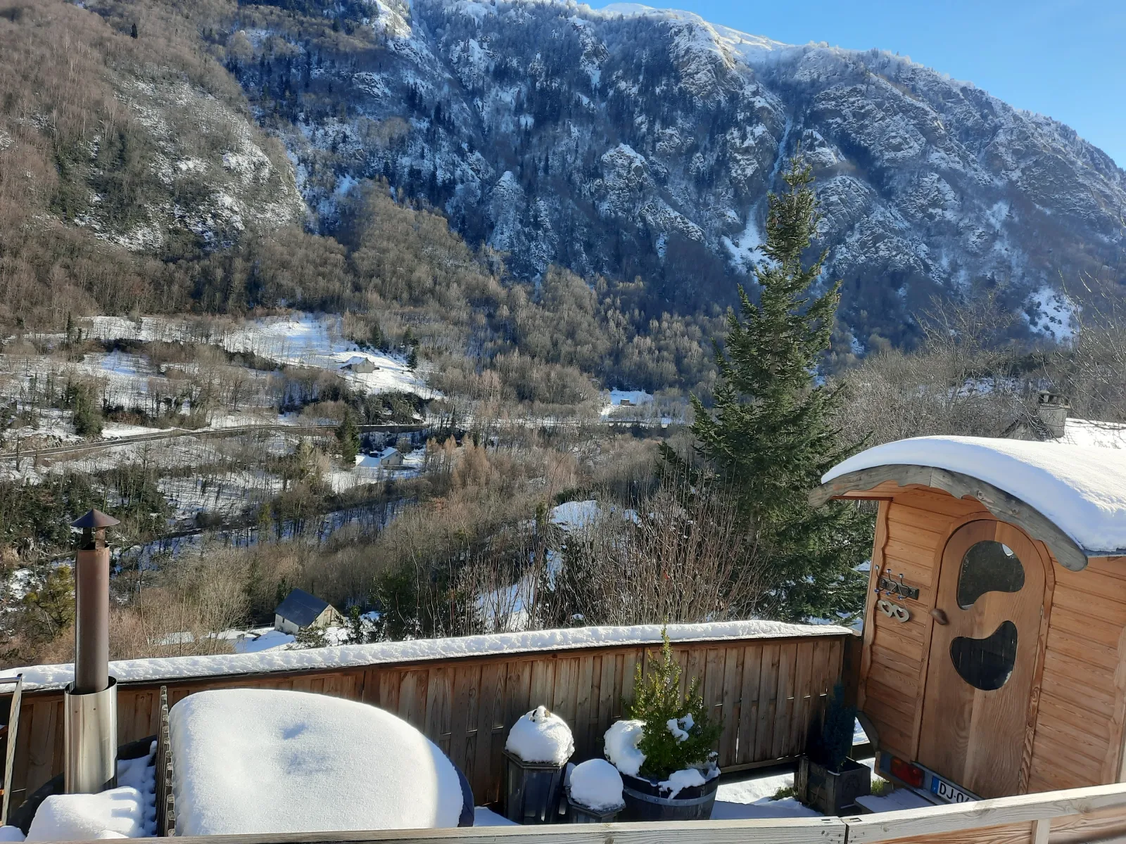 Roulotte Edelweiss des Tilleuls (hébergement insolite à la ferme), Gavarnie-Gèdre
