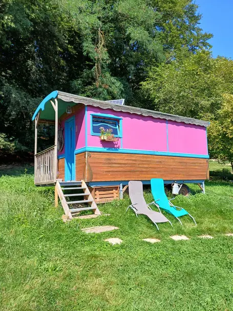 Roulotte Rose, Confracourt : image 4