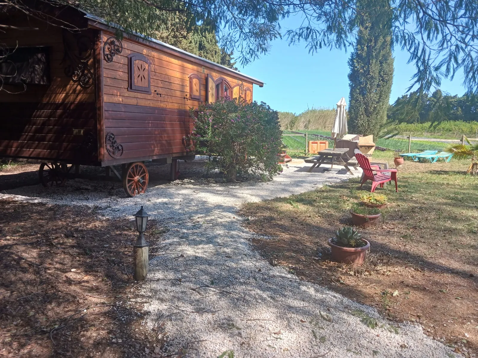 Roulotte Spa bohème du Maraîcher (hébergement insolite à la ferme), Elne