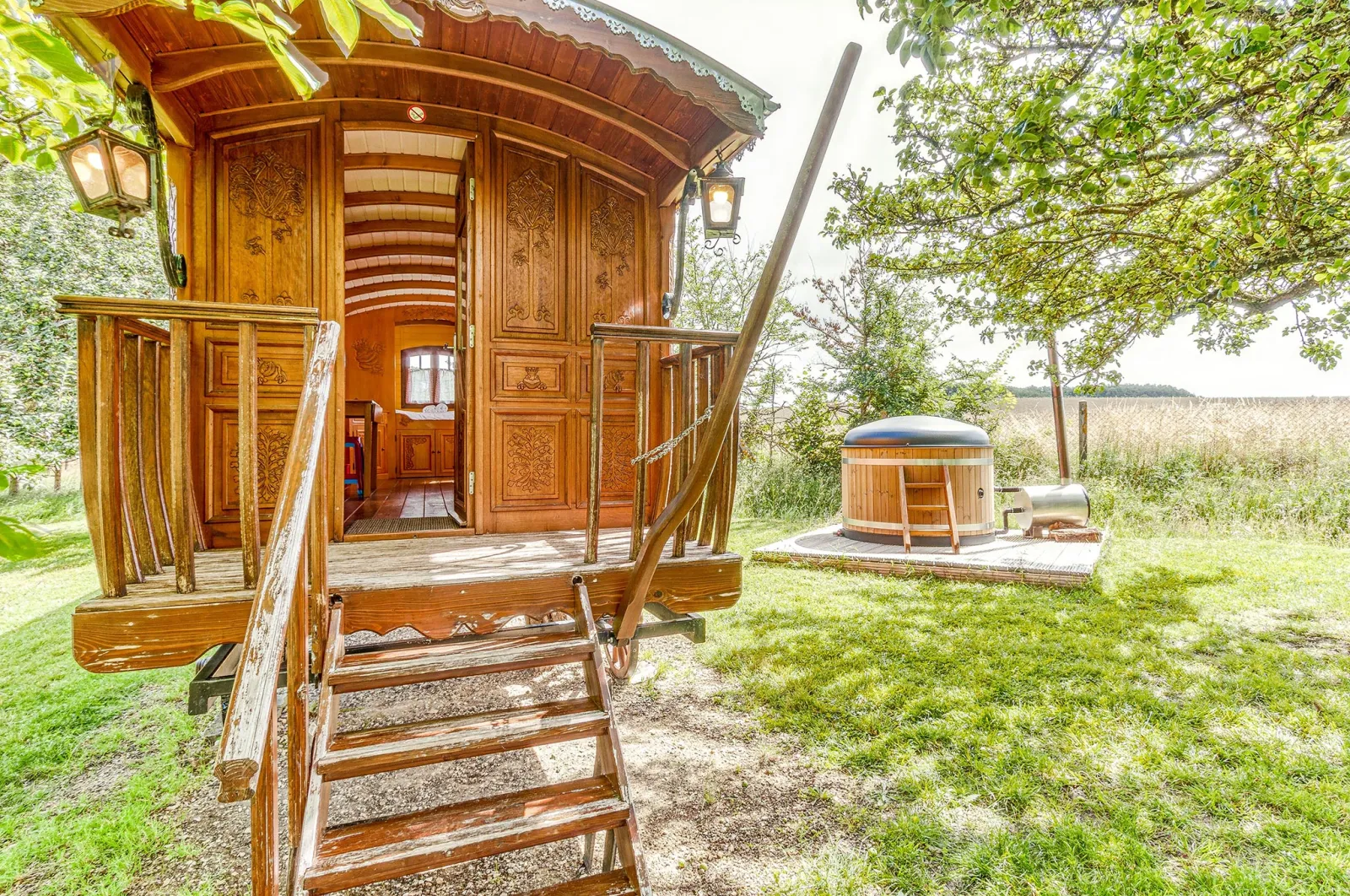 Roulotte Spa la Grenouillère (hébergement insolite à la ferme), Descartes