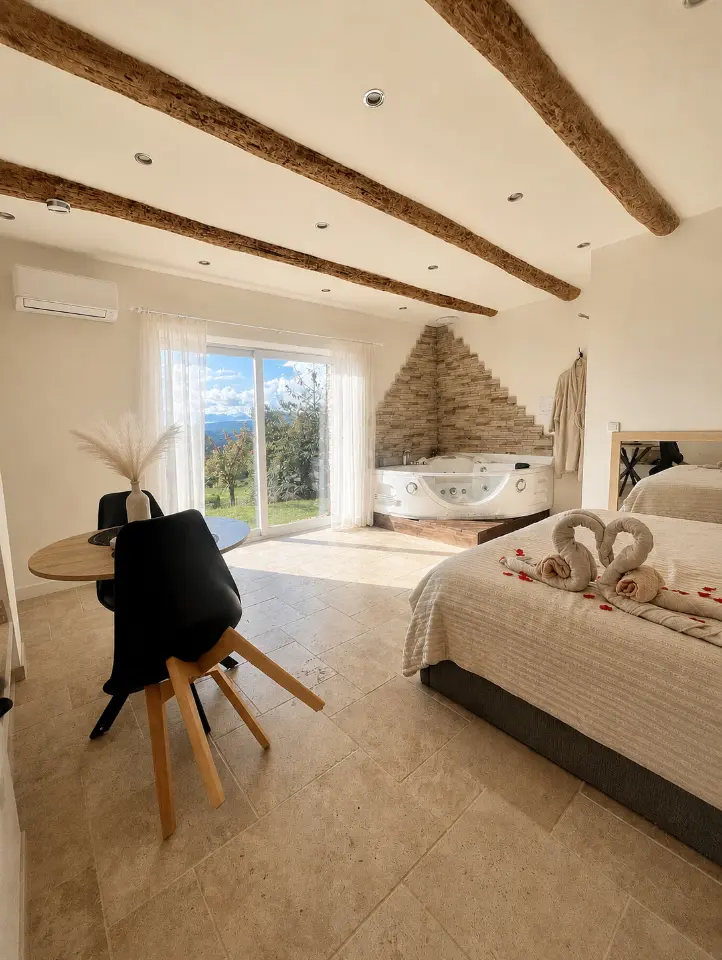 Suite Romantique, Beaux : image 2