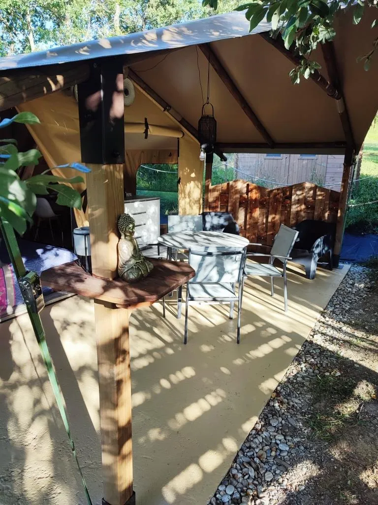 Tente Lodge Cassis d'Âme Saveurs, Dun : image 3