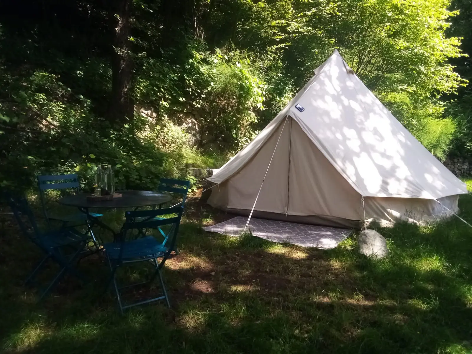 Tente Tipi des Hêtres (hébergement insolite à la ferme), Burzet