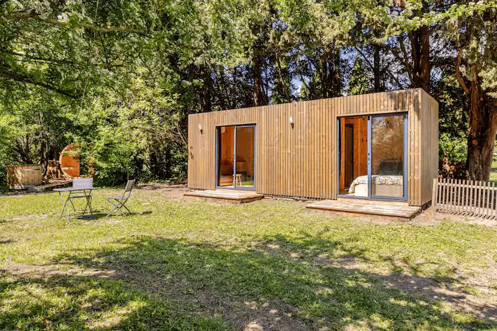 Tiny House aux Abeilles (hébergement insolite à la ferme), Orange