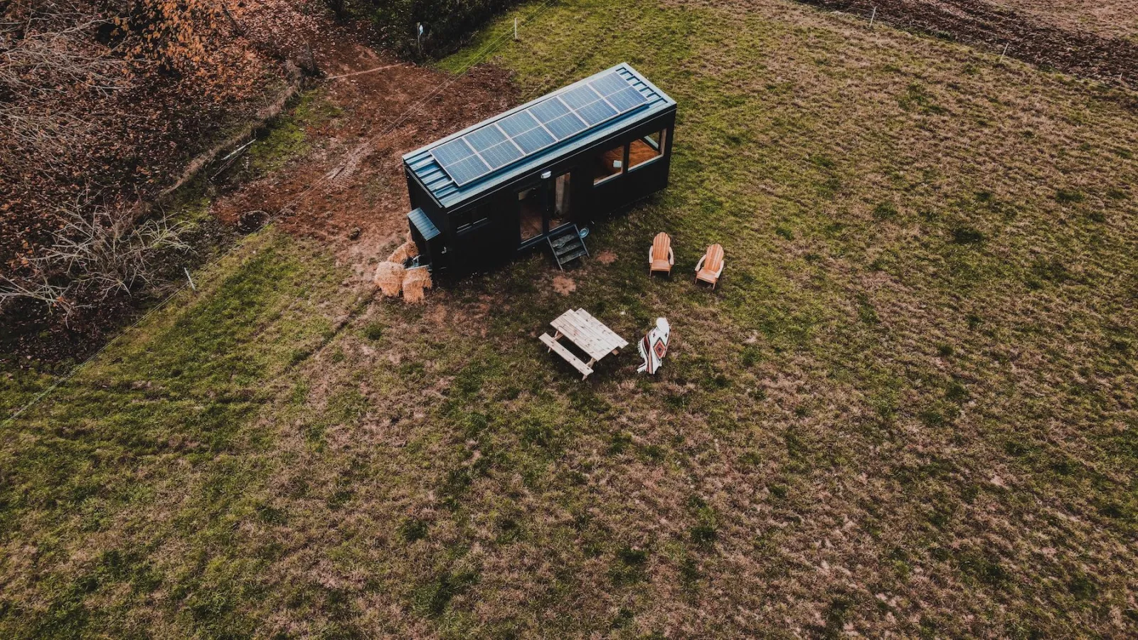 Tiny House des chèvres alpines (hébergement insolite à la ferme), Cravant
