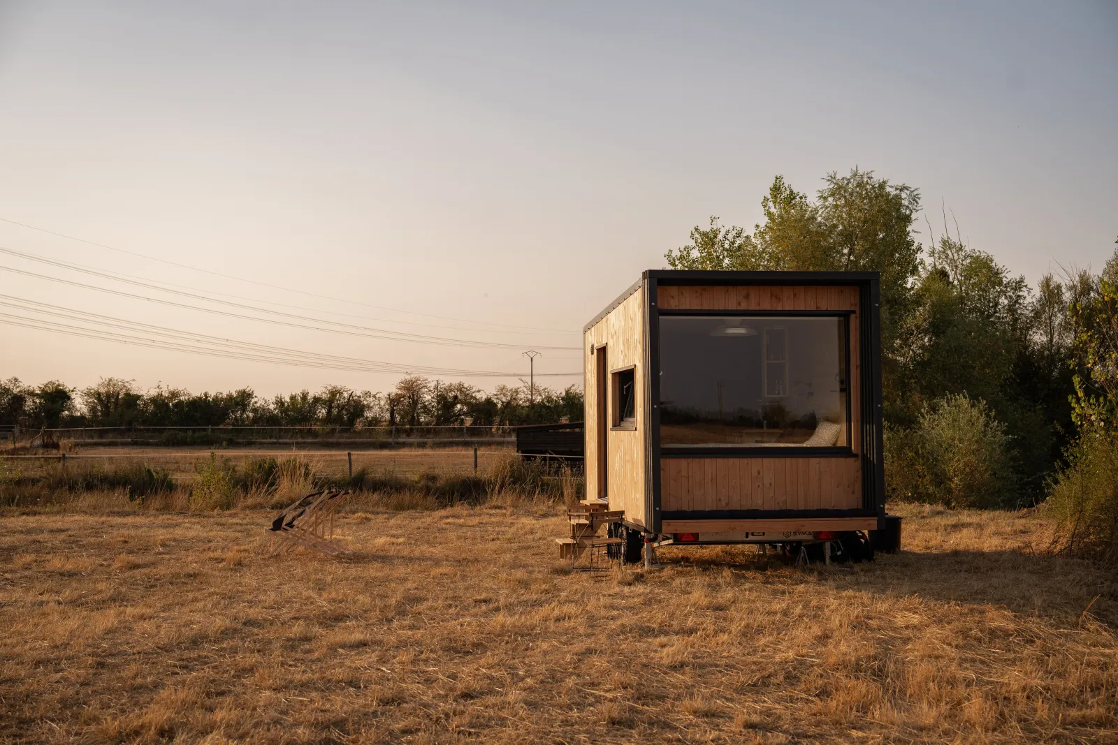 Tiny House du Centre Équestre de Carla (hébergement insolite à la ferme), Espinasse-Vozelle