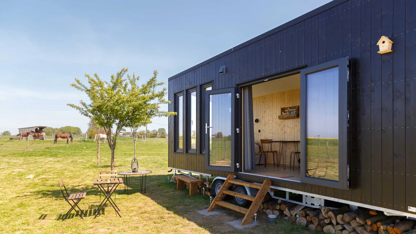 Tiny House L'Écurie (hébergement insolite à la ferme), Annouville-Villemesnil