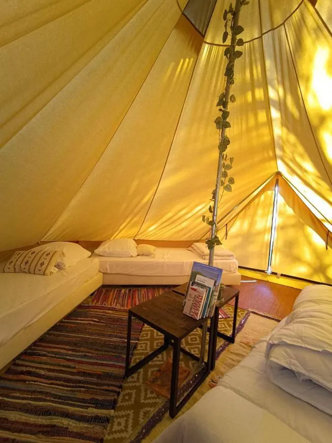 Tipi coloré de la Ferme à la Plage, Le Porge : image 3