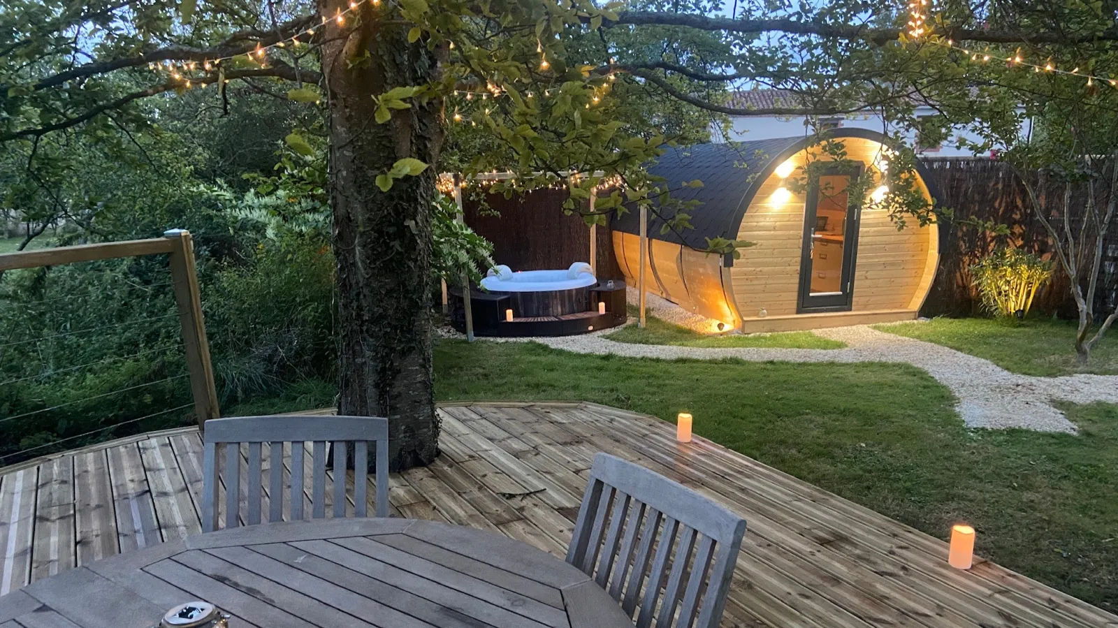 Tonneau Spa de la Mini-Ferme d'Escouflant (hébergement insolite à la ferme), Vallet