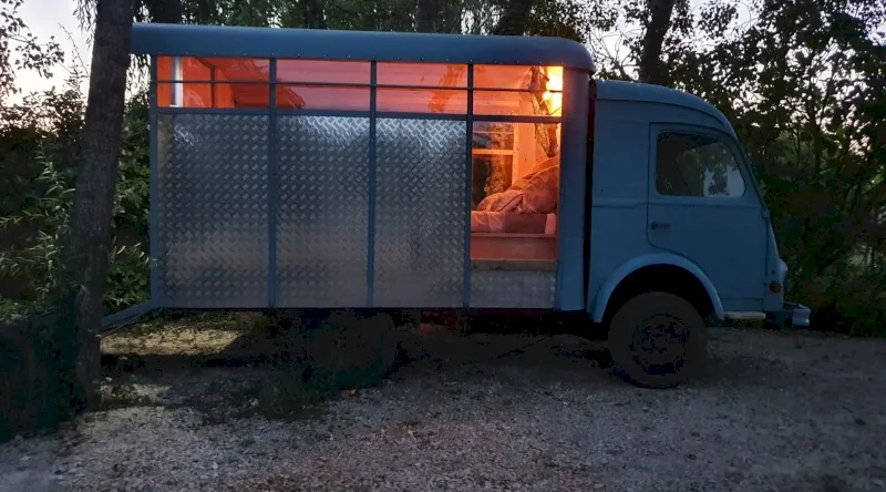 Truck-Lodge la Goélette, Saint-Andiol : image 2