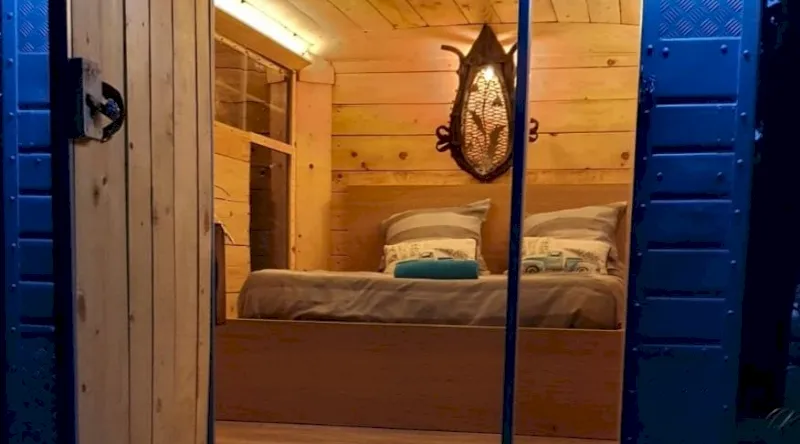 Truck-Lodge la Goélette, Saint-Andiol : image 3