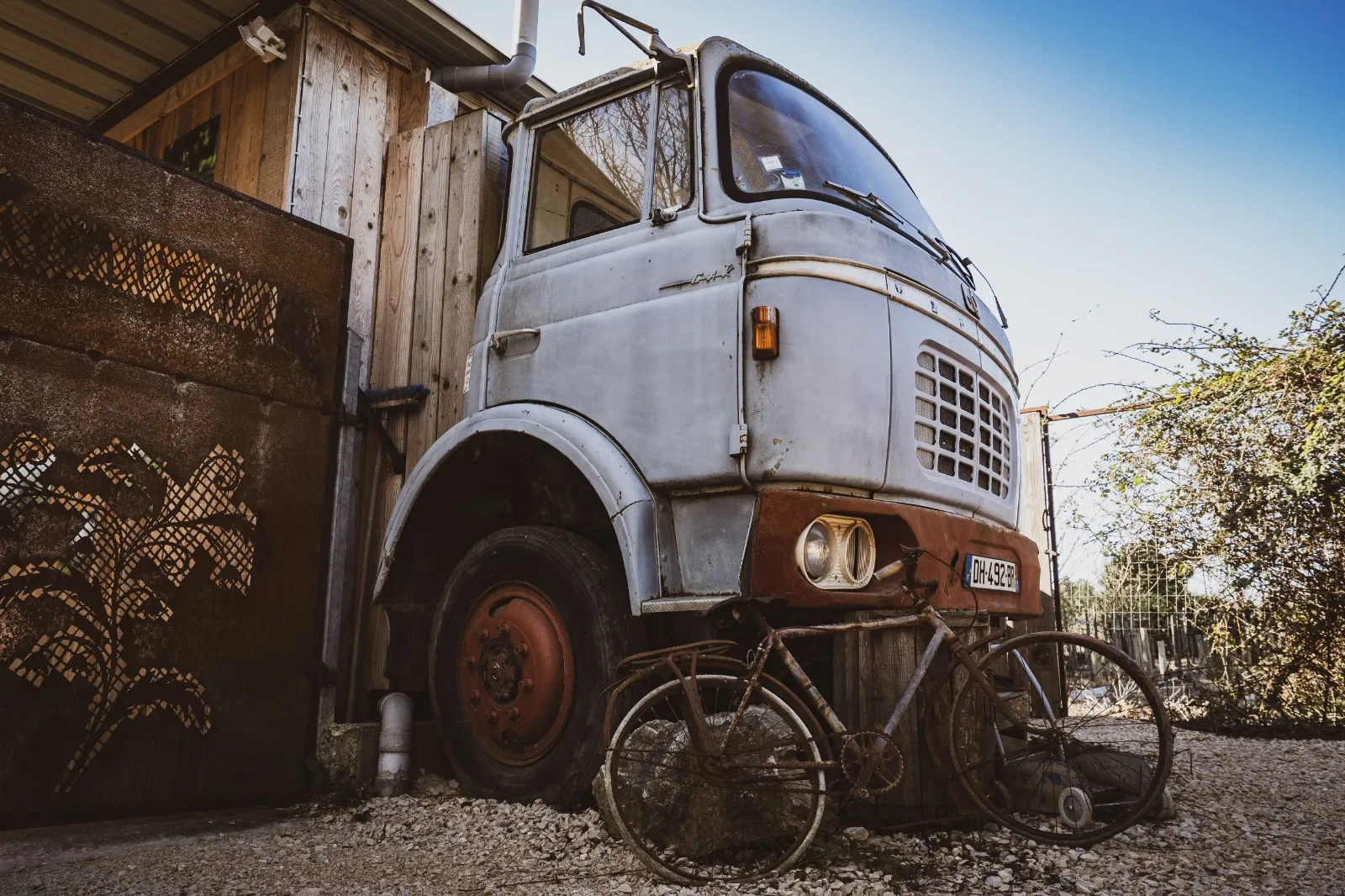 Truck-Lodge le Berliet GAK (hébergement insolite à la ferme), Saint-Andiol