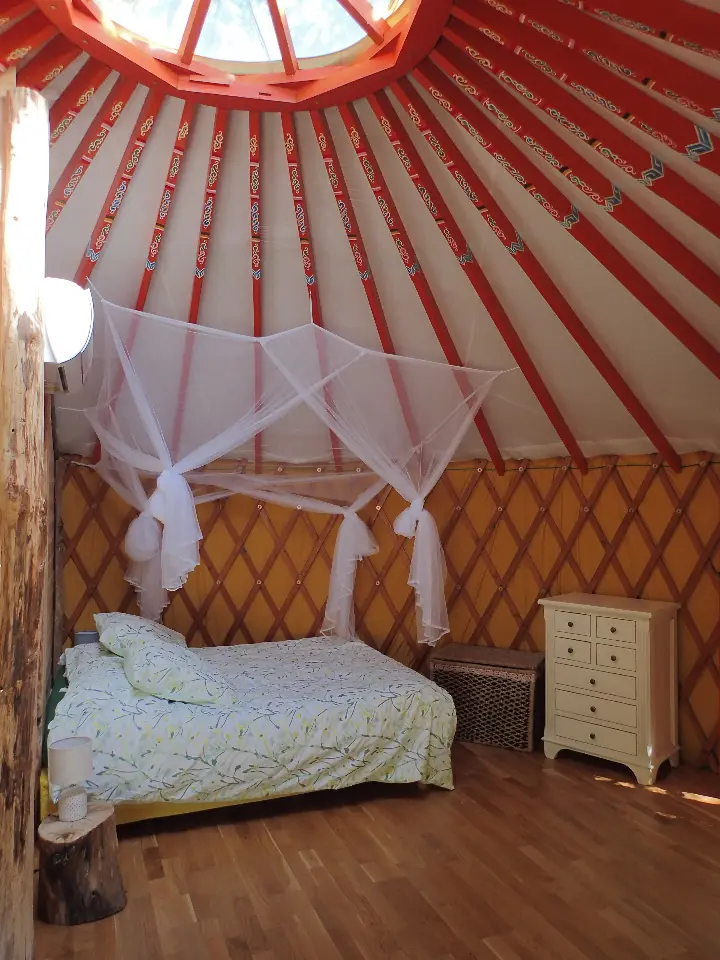 Yourte du Gîte de l'ours, Aouste-sur-Sye : image 5
