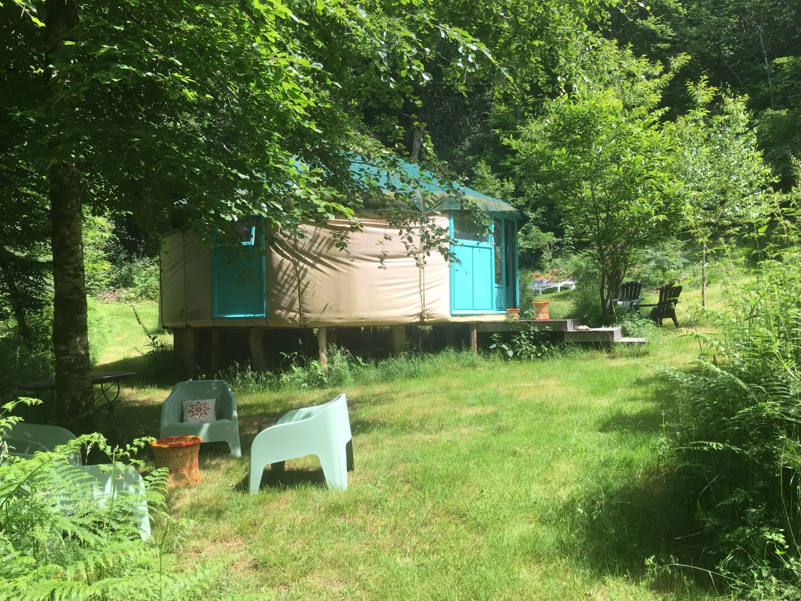 Yourte Enchantée d'Yzorche (hébergement insolite à la ferme), Argentat-sur-Dordogne