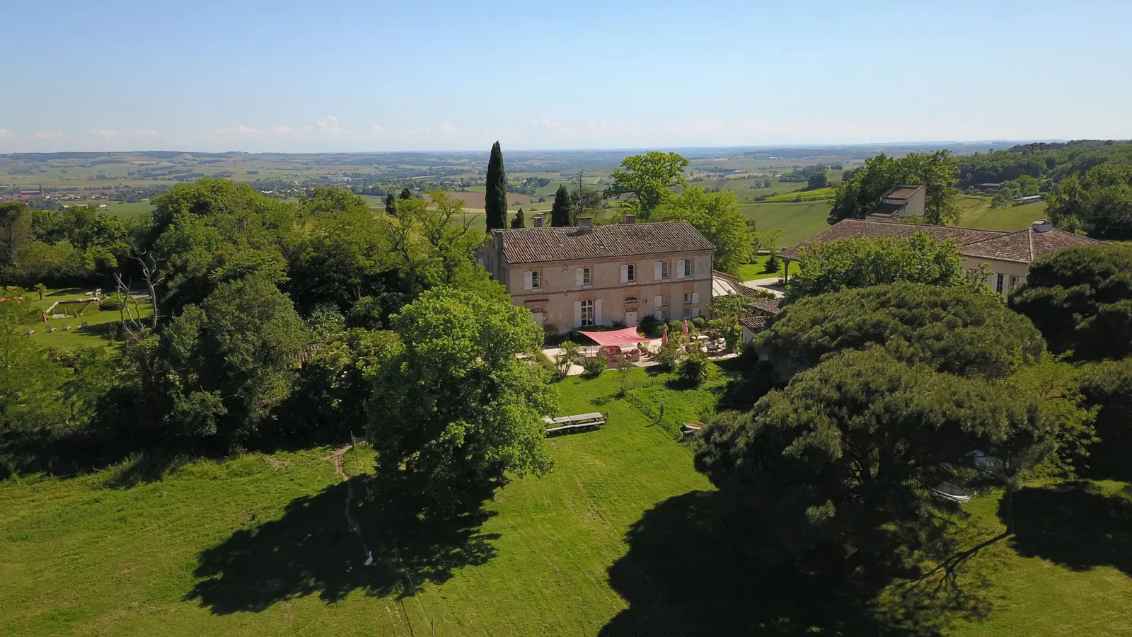 Yourte Mongole d'Argoumbat (hébergement insolite à la ferme), Beaumont-de-Lomagne