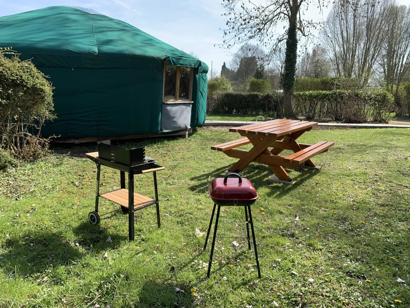 Yourte Tribu d'Ecoland (hébergement insolite à la ferme), Palluel